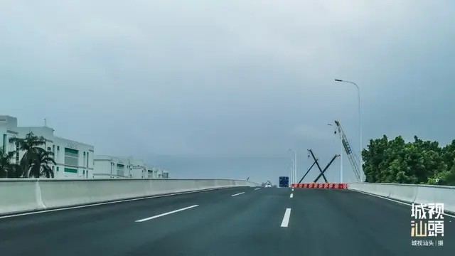 金砂西-西港立交，一条主线“新加坡”通车了