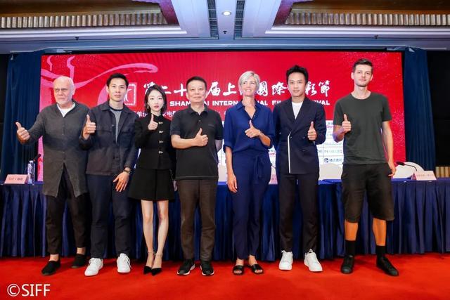 金爵奖评委见面会｜“讨论”是电影节最大优点，“动人”是好故事第一要素