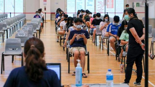 半数新加坡考生已经完成至少一剂疫苗注射