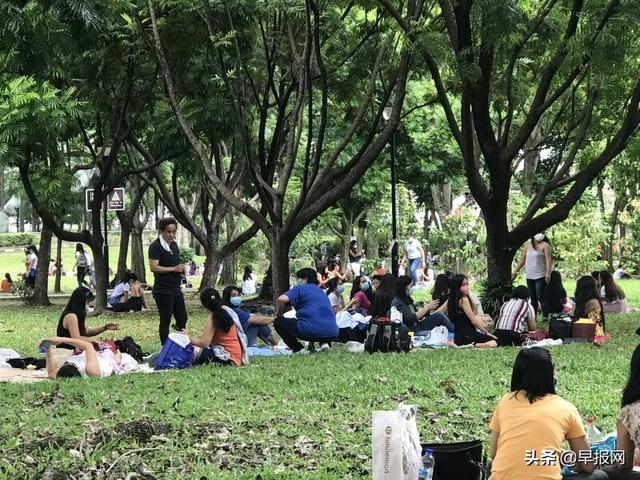 新加坡“女佣荒”薪金坐地起价还要工作轻松