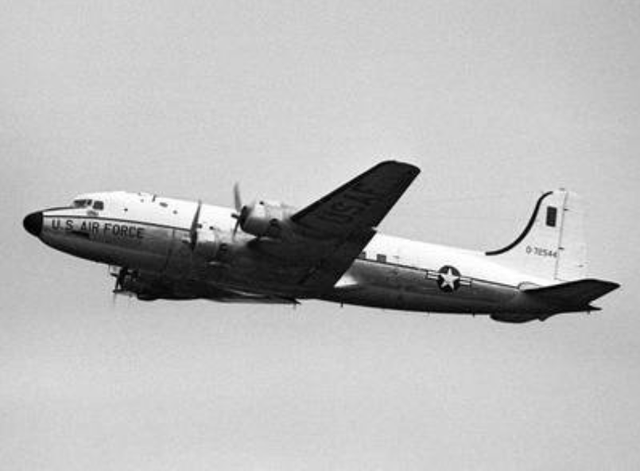 1954年，中国空军误击国泰客机，引发一场海南岛的中美空战