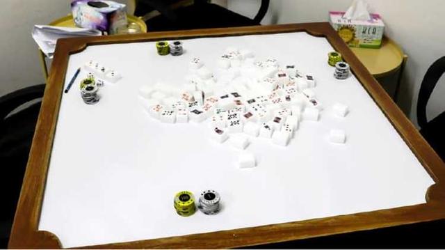 36人涉非法赌博放贷被捕，新加坡警方起获77万元现金