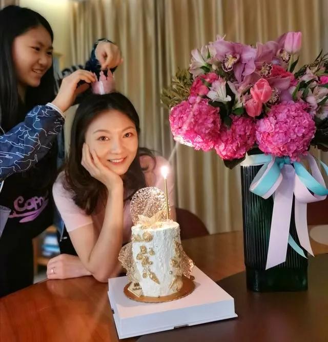 ５年生３胎，胎胎基因好，PK一串“谋女郎”，这个妹纸不简单