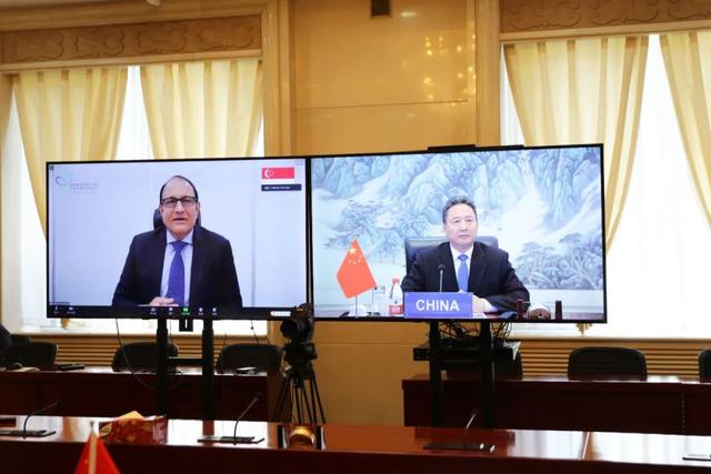 李小鹏视频会见新加坡交通部部长