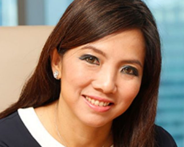 “中国女子”在新加坡种族歧视印度人？新加坡：为新加坡男子假扮