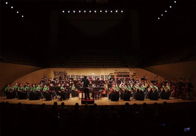 大型原创民族交响史诗《灯塔颂》在山东省会大剧院成功上演！