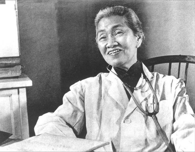 她一生不谈恋爱、不结婚、不生育，却成了5万多位baby的“妈妈”