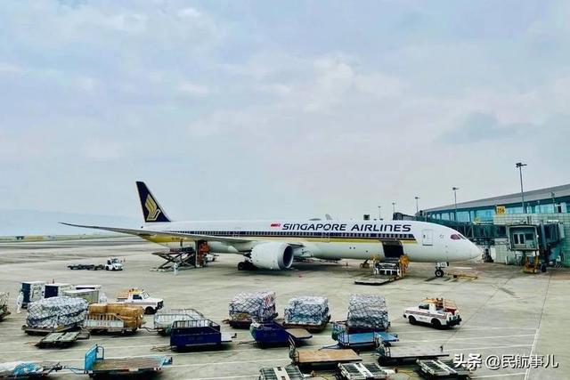 新加坡航空波音787-10客机执飞重庆航线