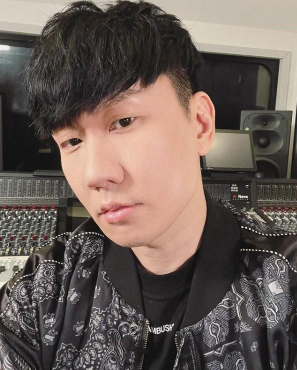 林俊杰回新加坡打疫苗！插针「瞬间反应」曝：超能力暴增