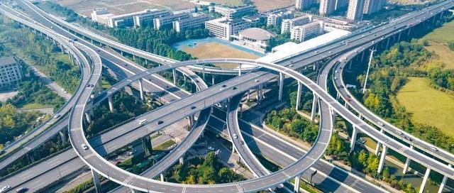 杭州楼市：当下市场别乱买，小心被套