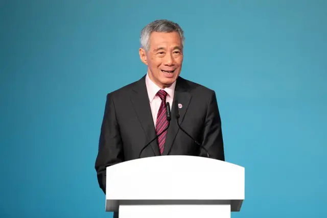 李显龙的手写中文祝福，至少说明三件事