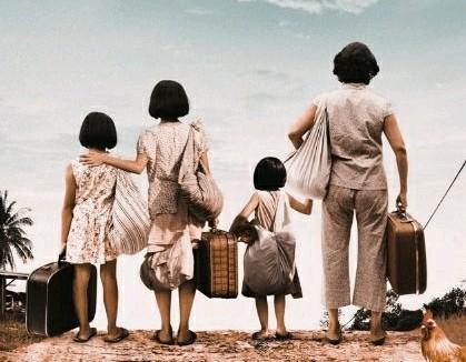 《我们的故事》：带着5个孩子寄人篱下，女子本弱，为母则刚