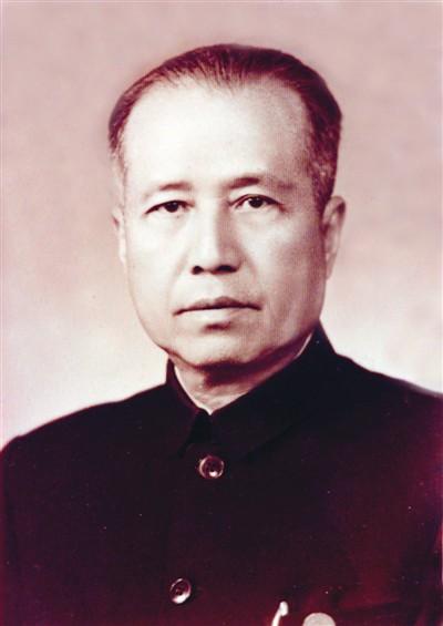 变卖家产支援地下党救同志（百年航程 有“侨”精彩（13））
