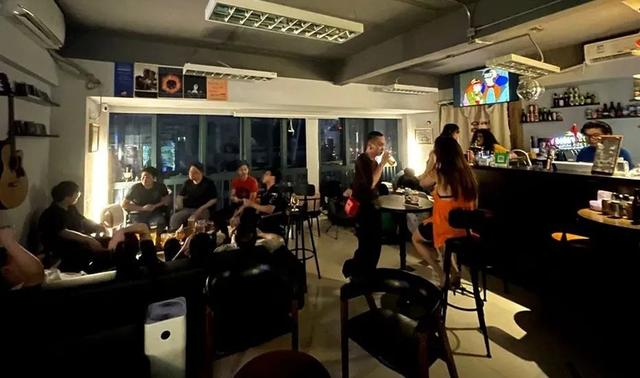 LOOK | 24家微醺小馆 · 深圳「酒吧大街」又开了