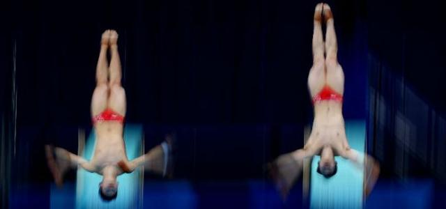 奥运时刻｜中国队赛艇女子四人双桨夺冠，创世界最好成绩；日本日增新冠确诊病例首次超过8000例