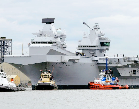 英国派航母前往南海，英国专家曾警告：中国一小时内就能击沉它