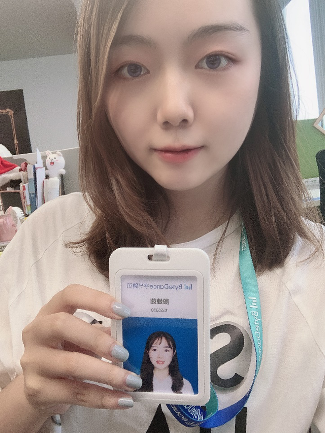 湖北美女学霸：坐拥高颜值，考证“秒杀”全球近90%考生，还赴世界名校深造