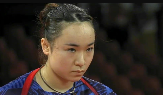 伊藤美诚不开心！逆转夺得铜牌表情冷峻，三金王梦碎情绪低落