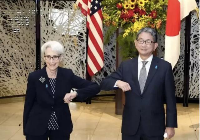 放不下面子，美国想靠恐吓和敲诈，逼迫中国帮忙解决美国经济问题