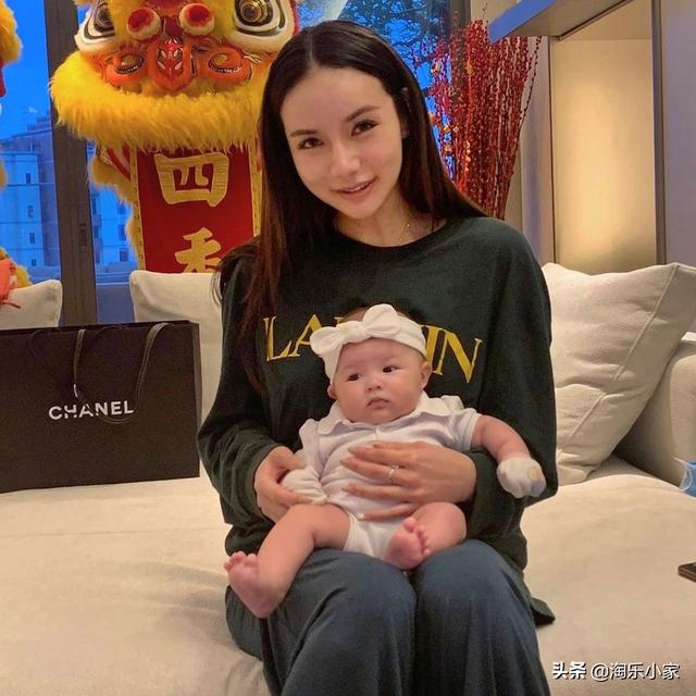 新加坡百亿千金与何猷君分手后，火速结婚生子近况曝光