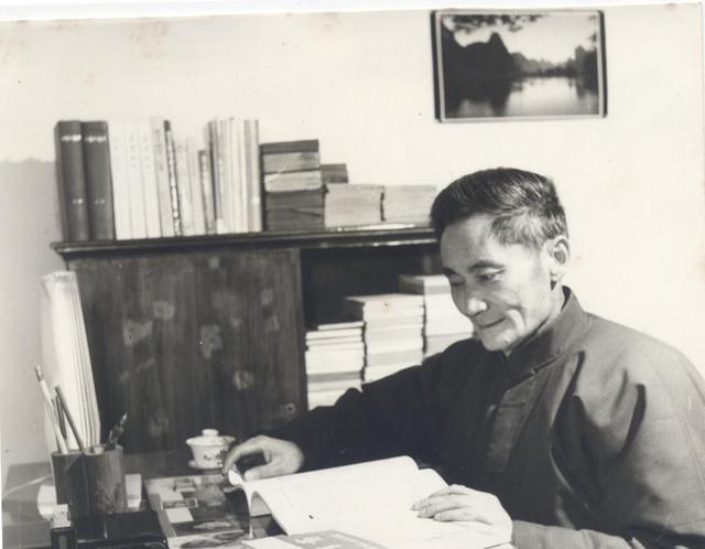 致敬“四川百年百杰科学家”⑨|中药学奠基人凌一揆：撰书育人50年，他是中医中药高等教育的开路先锋