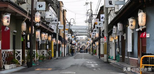 日本最大赤线红灯区——飞田新地背后的光与暗