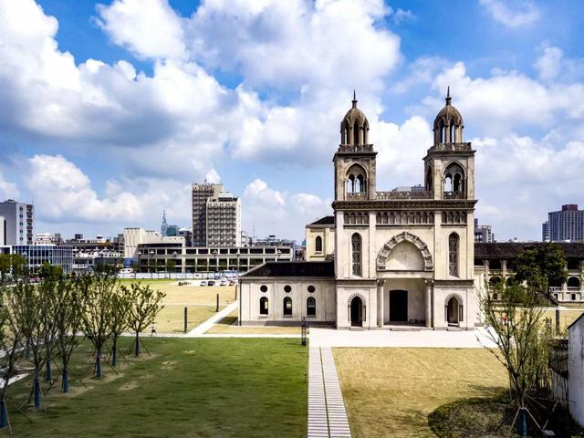 「缘来约会吧」“社达”和“社恐”的爱情故事