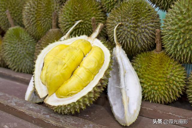 被誉为“水果之王”的榴莲，有人喜欢有人讨厌，你爱还是不爱？