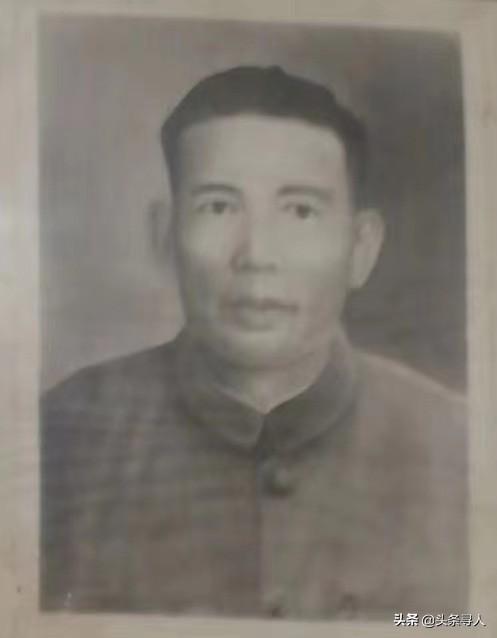 祖父从新加坡寄回五卷布，后因事故离世，泉州孙辈期盼与新加坡后人相认