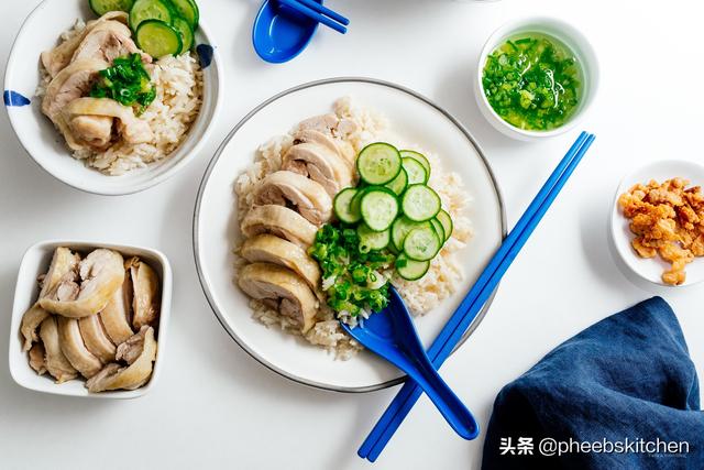 家庭简易版「海南鸡饭」，鸡肉鲜嫩多汁、金黄米饭超入味