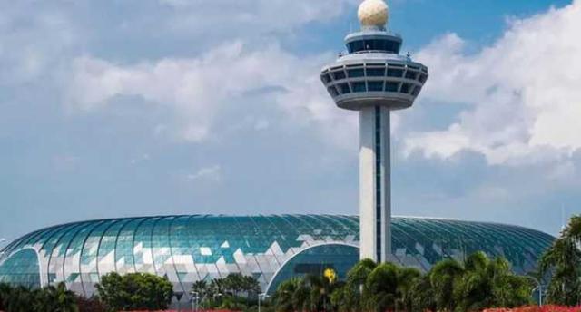新加坡政府考虑推出“旅游泡泡”试点计划，让完成接种旅游团入境