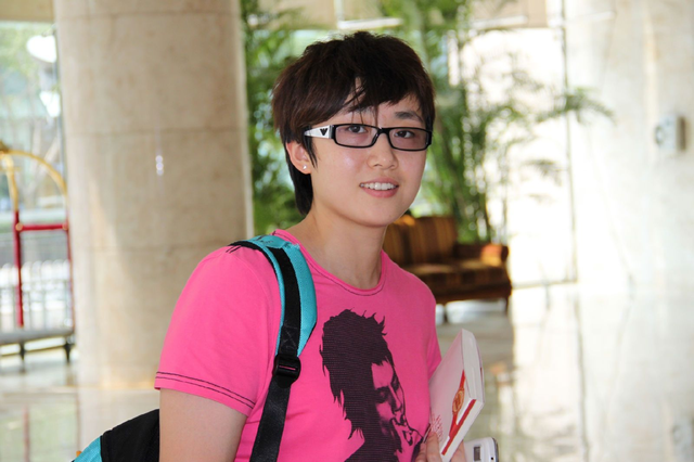 与小山智丽不同！冯天薇：想如日本导演一样拥有中国永久居留证