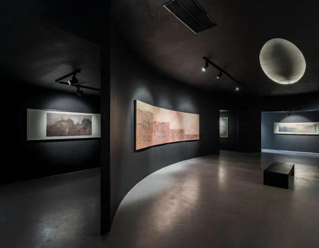 展览现场‖亚洲艺术中心“二即一：王绍强个展”展览现场
