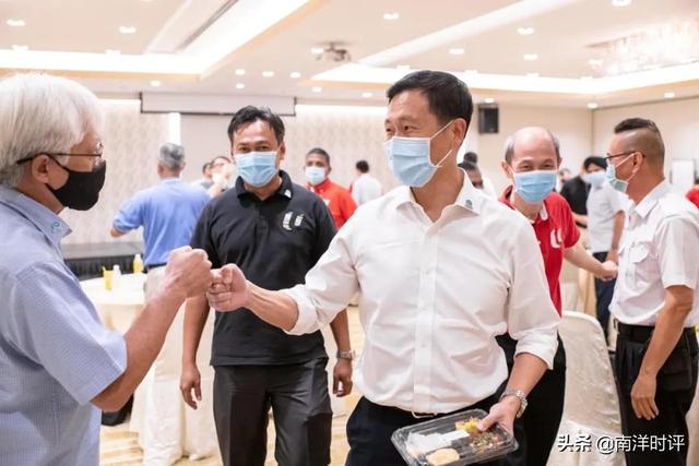 新加坡公布解封路线图 不怕已接种者传播病毒