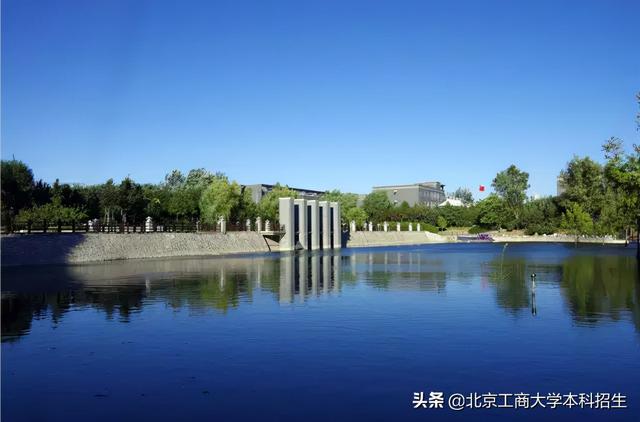 北京神仙大学：坐拥四大网红食堂，全国美食扎堆，特别减脂套餐十分火爆！