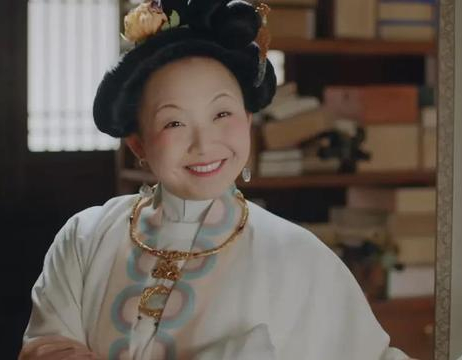 不一样的美燃烧独特的自信烟火，辣目洋子教你解锁不辣目的门道