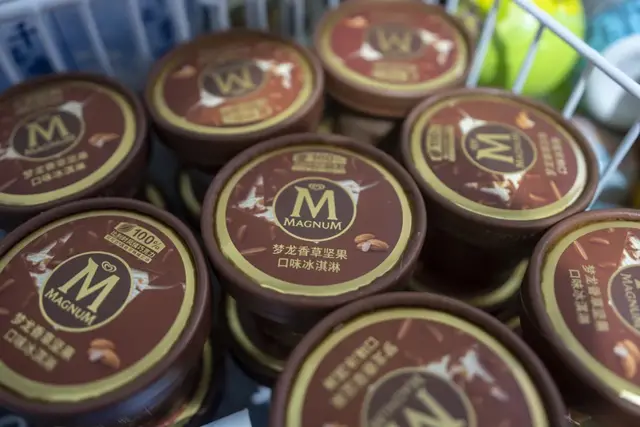 锤了！联合利华承认梦龙用料双标：外国用浓缩奶，中国用奶粉加水，此前哭惨“无妄之灾”，曾因虚假表述被罚