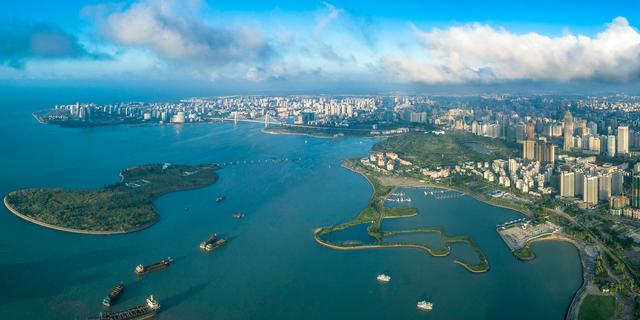 「自贸港观察」海南：一个人杰地灵的地方，我们拿什么呵护它成长？