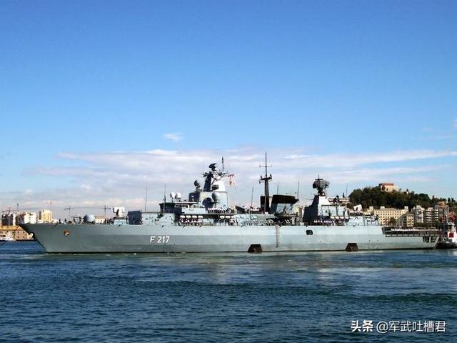 欧洲列强扎堆送人头？英国航母刚被赶跑，德国军舰后脚出发来南海