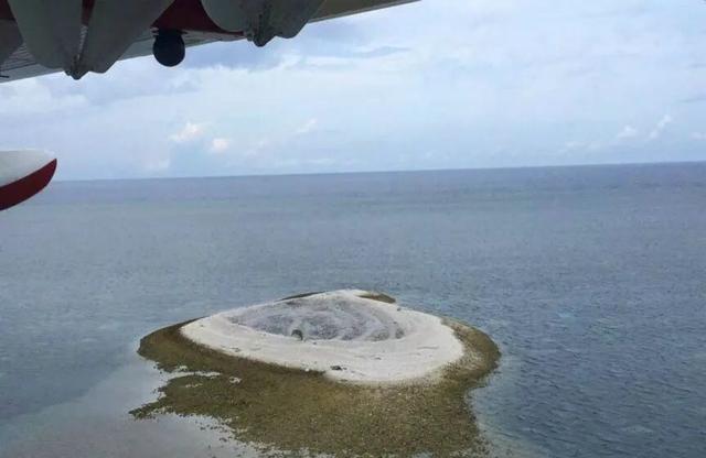 美军机场遇袭，新马战机空中对峙，数万武装分子在阿富汗境内集结