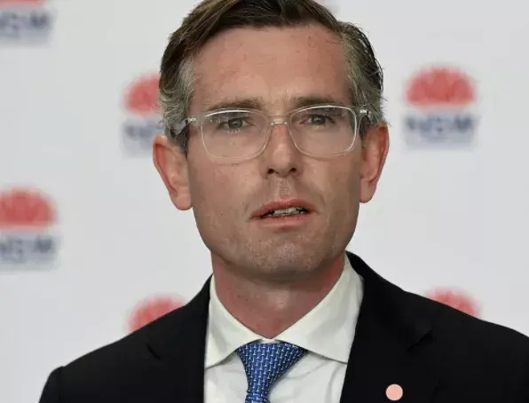 南澳留学生官宣落地，澳洲获得英国400万剂疫苗