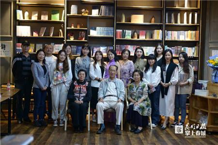 优秀励志长篇小说《鄂尔多斯山的女儿》新书发布会举行