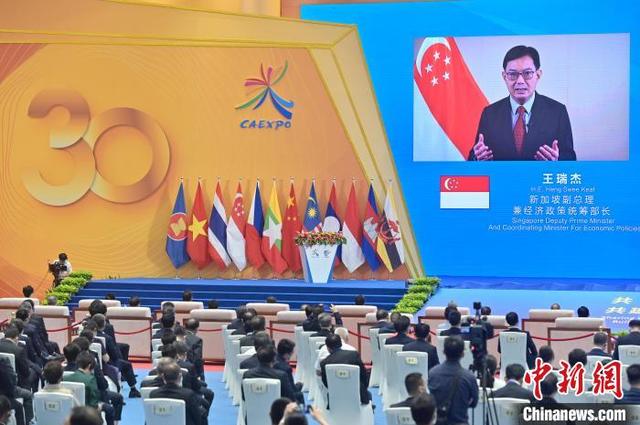 新加坡副总理王瑞杰：国际陆海贸易新通道潜力巨大