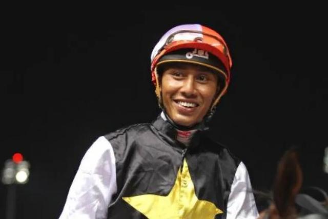 大陆马：新加坡29岁赛马骑师穆哈诺因伤退役
