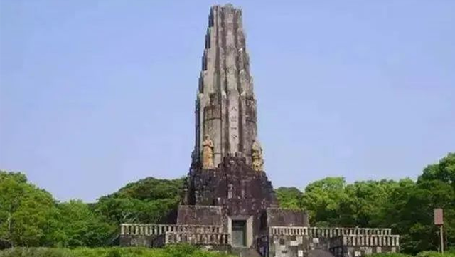 日本“和平之塔”，镇着238块来自中国的石头，至今仍拒绝拆除