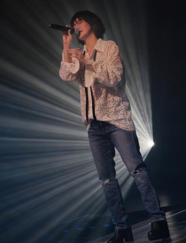 她回来了，上千万人给她点了6亿个赞