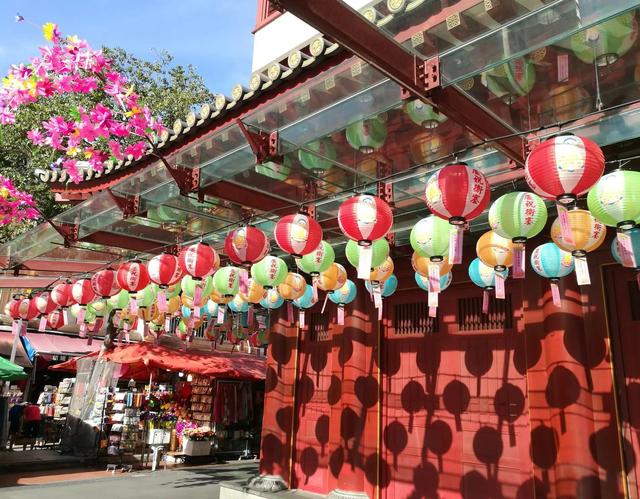 佛教文物博物馆一一新加坡佛牙寺