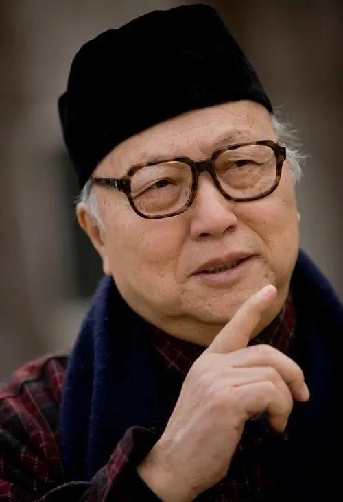 朗诵艺术家张家声逝世，曾主演《北京人》等中外戏剧