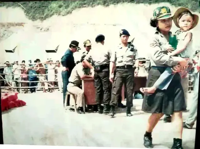 怒海难诉悲与喜｜印尼加朗岛越南华侨难民营见闻