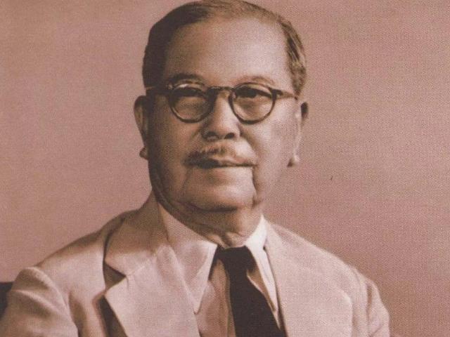 1940年陈嘉庚冒险回国，与毛泽东接触后感叹：中国的希望在延安